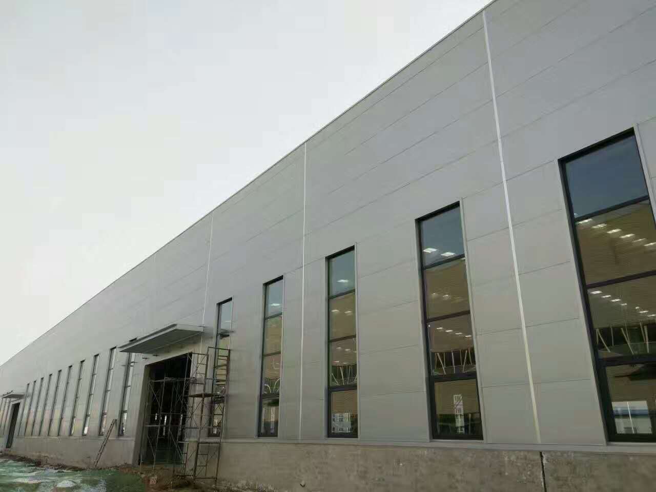 朔州鋼構工程的圍護彩鋼夾芯板的優(yōu)勢還能撐多久